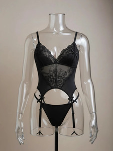 ست لباس زیر زنانه فانتزی